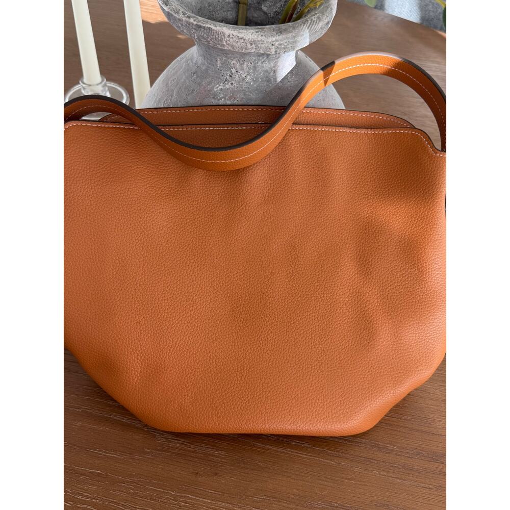 Vera Bradley Slouchy Bucket Shoulder Bag Roasted Pecan Faux Leather NWT Flaw - Picture 4 of 10